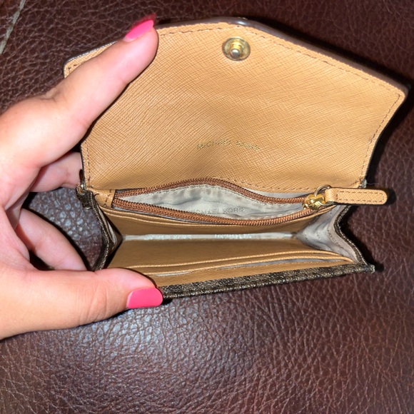 MK wallet. - Picture 3 of 3